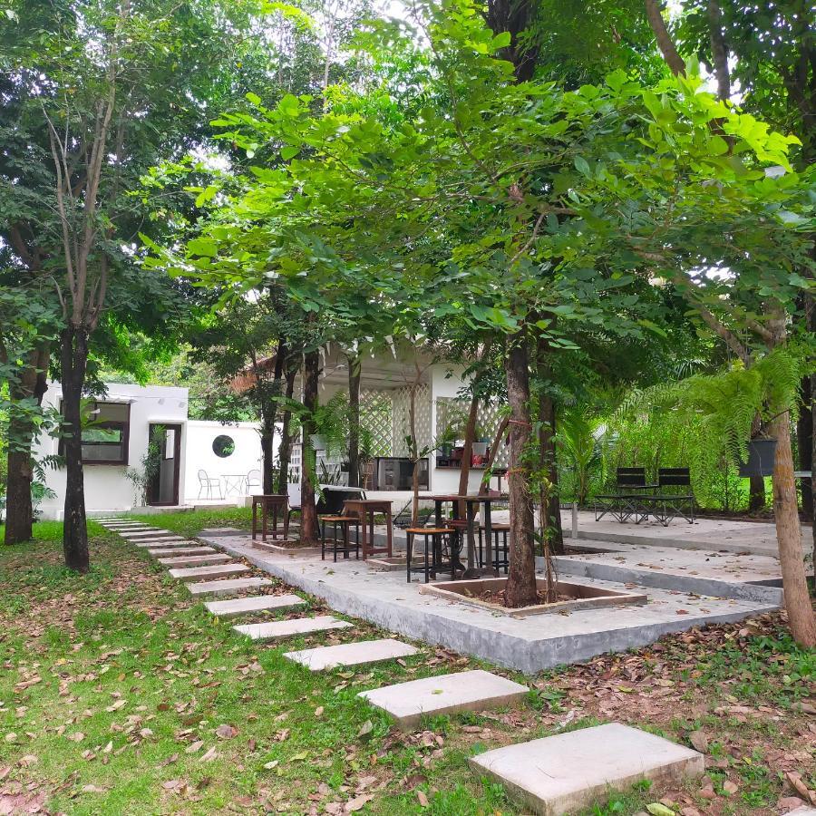 Smile Box Coffee & Resort Nong Hin Εξωτερικό φωτογραφία