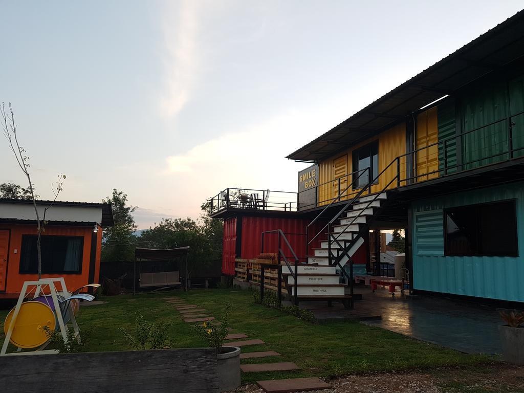Smile Box Coffee & Resort Nong Hin Εξωτερικό φωτογραφία